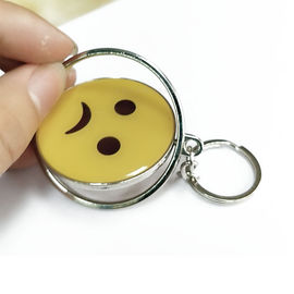 환경 친화적인 금속을 가진 미소 얼굴 주문 로고 Keychains 황색 원형