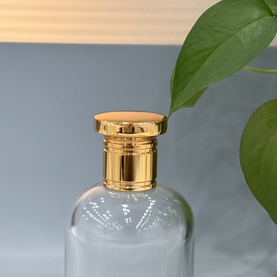환경 친화적 인 Zamak 향수 모자 크기와 로고를 사용자 정의 할 수 있습니다 향기 프레젠테이션을 향상시킵니다 곰팡이 수수료가 없습니다 고품질 진크 합금