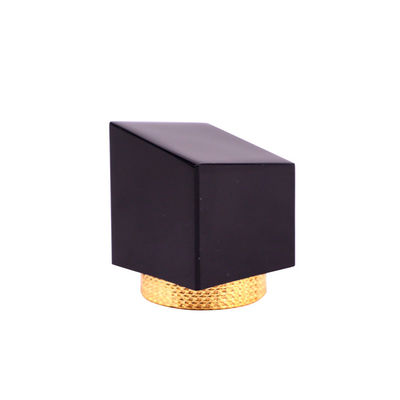 30*37mm 불규칙성 제곱 향수병 LID 메탈 타입